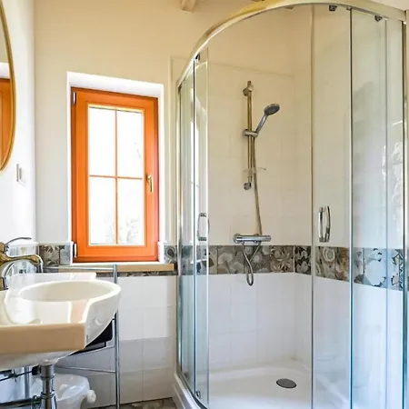 Apartman 1 Bedroom Lovely In Klecino