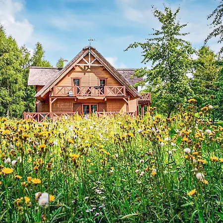 1 Bedroom Lovely In דירה