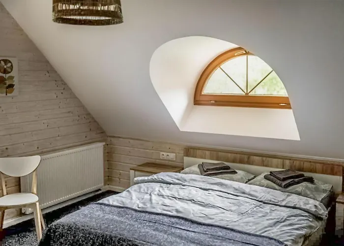 1 Bedroom Lovely In דירה *